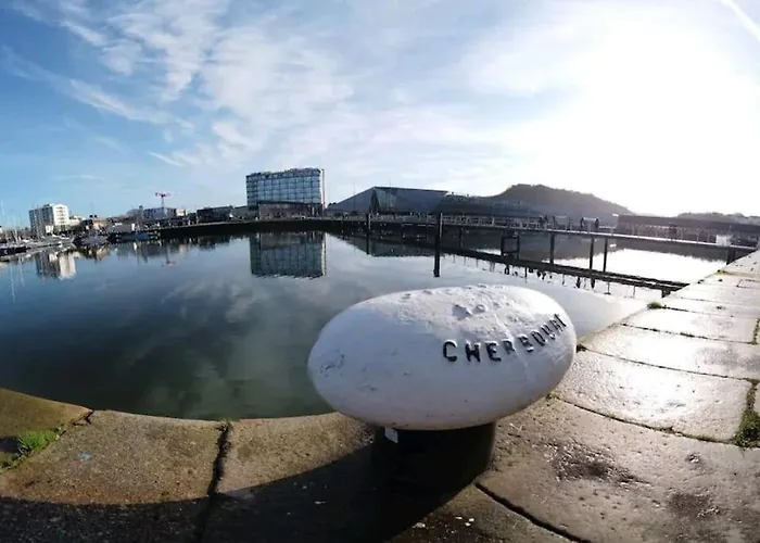 度假居 Vespa Casa 瑟堡