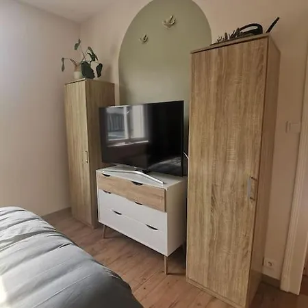 Casa de Férias Vespa Casa Cherbourg-en-Cotentin